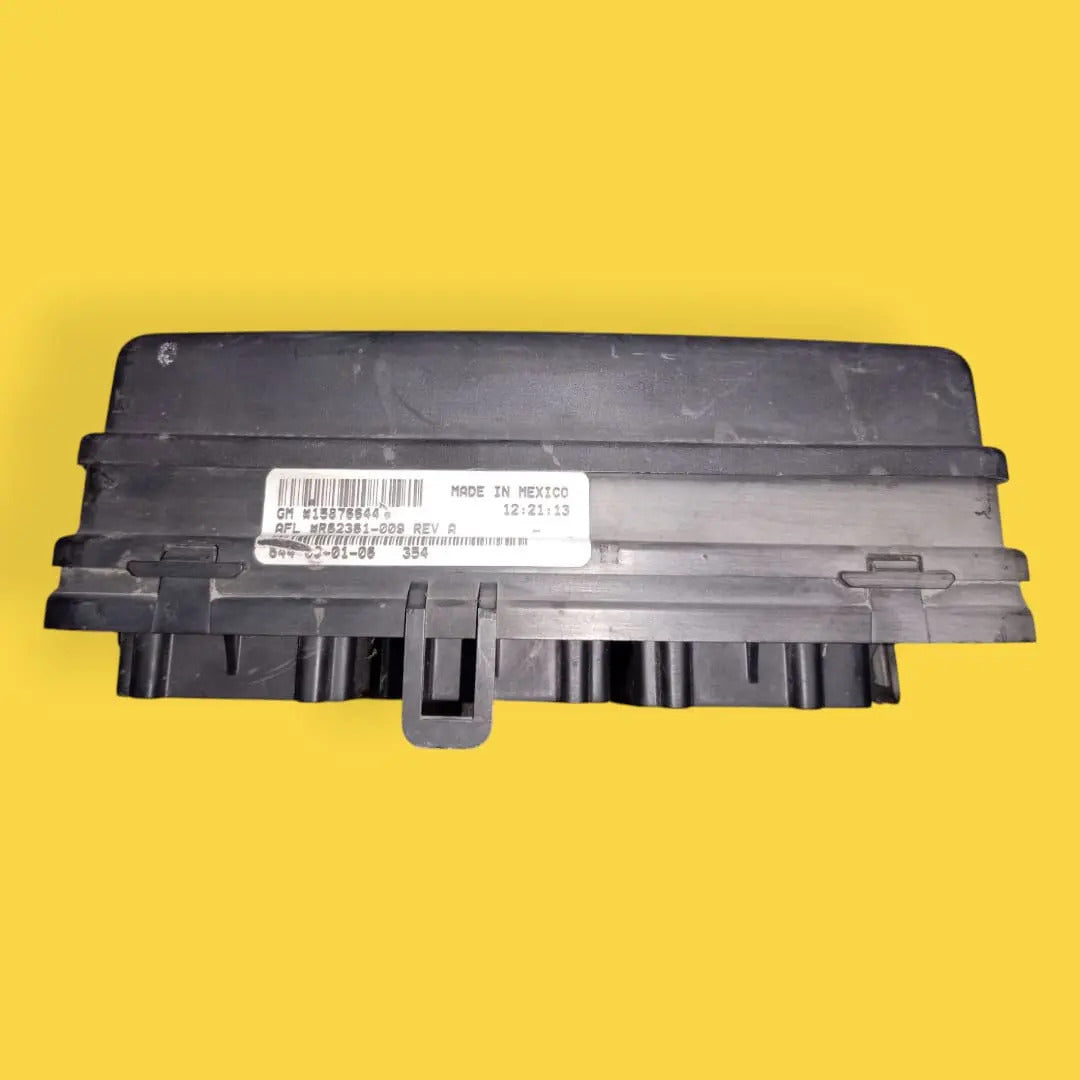 Caja Fusibles Solstice, Sky 2.4 Usado Original 05-10