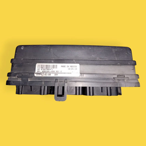 Caja Fusibles Solstice, Sky 2.4 Usado Original 05-10