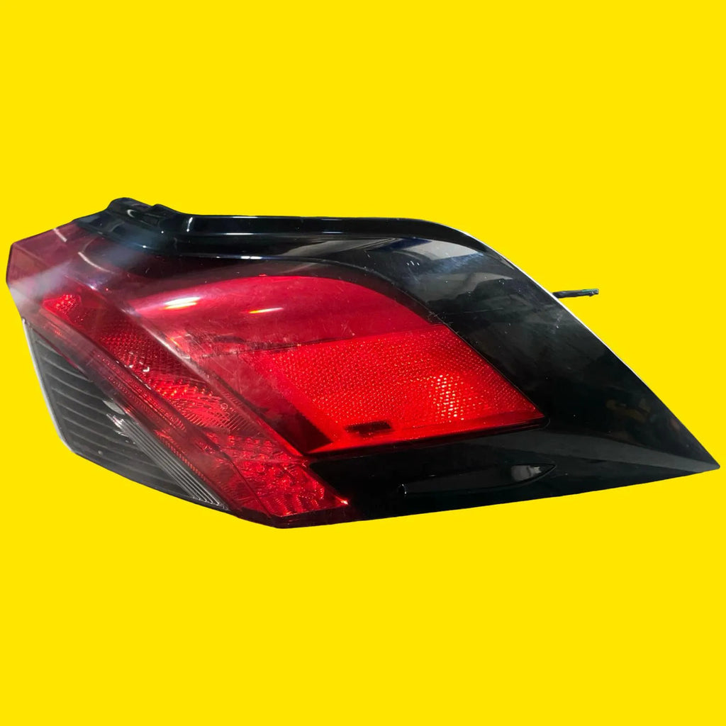 Calavera Derecha Toyota Rav4 Usado Original 19-25 Derecho/pasajero Rojo