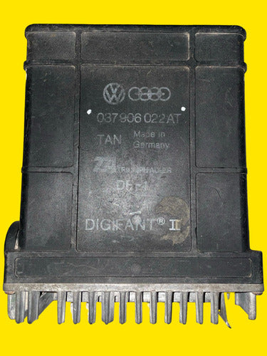 Computadora Motor Vw Jetta, Golf, Cabrio 1.8 037906022at
