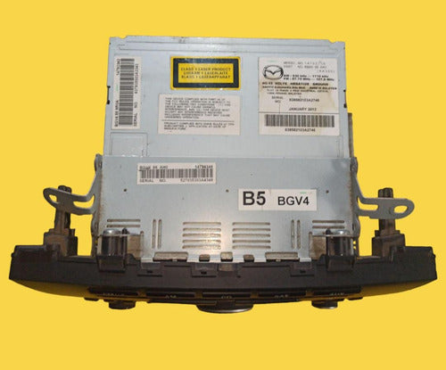 Estereo De Agencia Mazda3 10-13 Usado Original