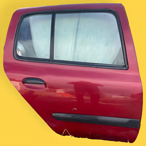 Puerta Trasera Derecha Clio, Platina Usada Original 02-10 Trasera Derecha Rojo
