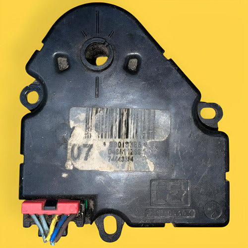 Actuador A/c Yukon, Tahoe, Silverado Original 07-14 89018365 Negro