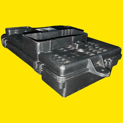 Caja Fusibles Bcm Cobalt/hhr/g5 Orig. 06-11 15780945
