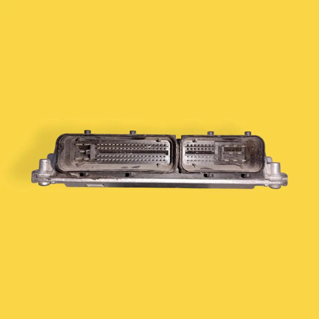 Computadora Motor Vw Beetle 1.6 Usado Original 00-06