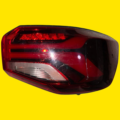 Calavera Derecha Chevrolet Onix Usado Orig. 20-25 Derecho/pasajero Rojo