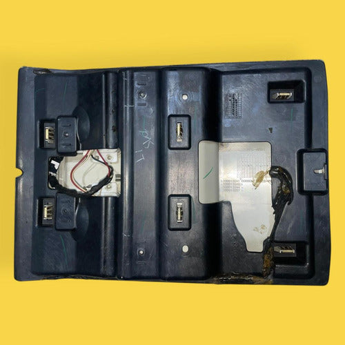 Luz Interna Cortesía Dodge Journey Usado Original 07-10
