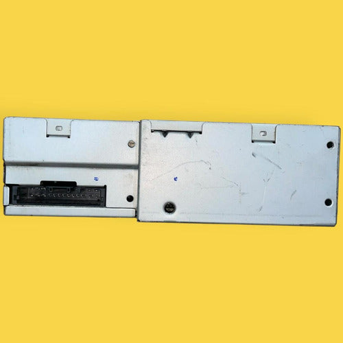 Reproductor Cd, Dvd Mazda3 Usado Orig. 14-18 Bhp3669g0c Negro