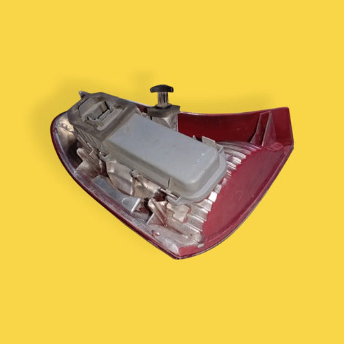 Calavera Derecha Renault Clio Usado 02-08 Derecho/pasajero Rojo