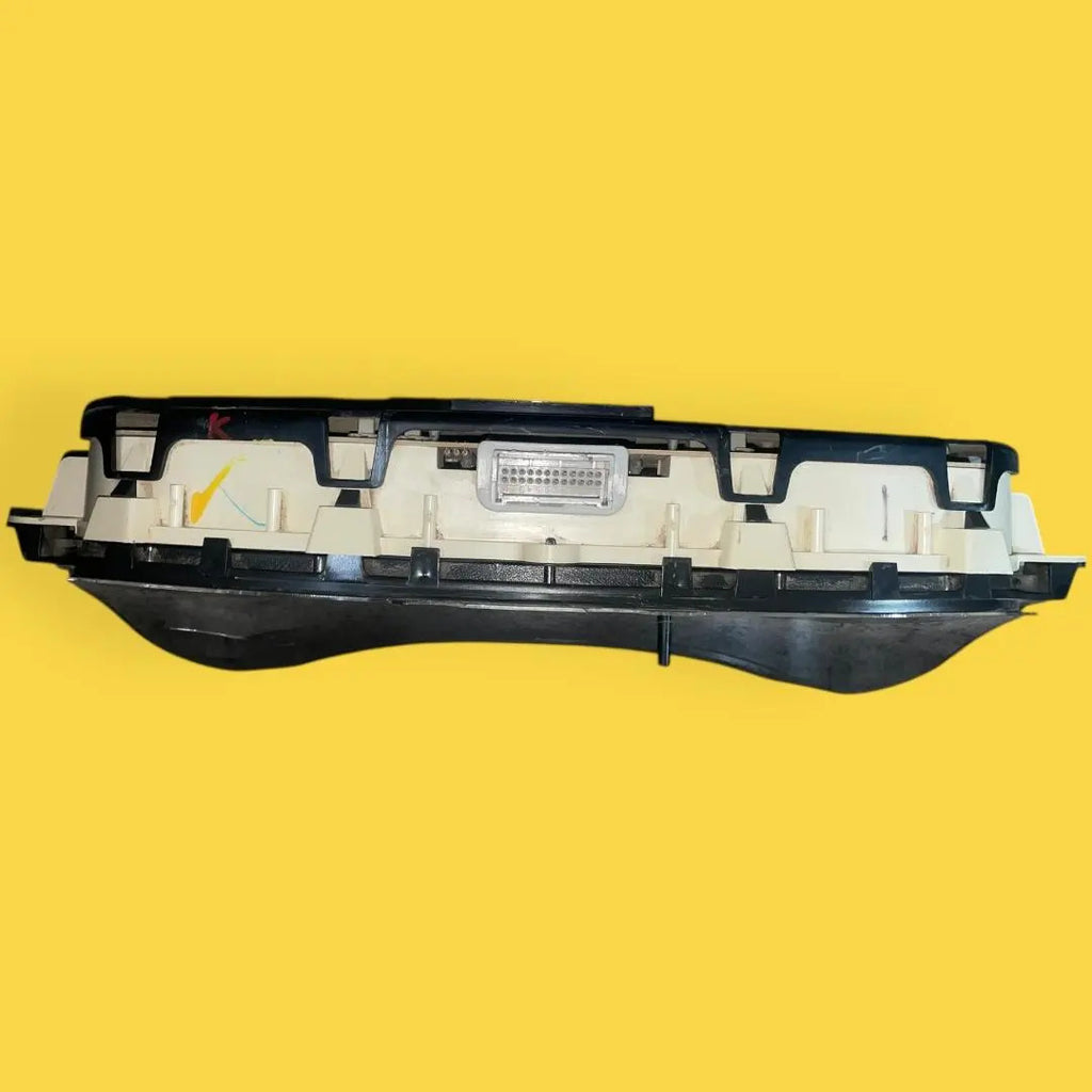 Clúster Velocímetro Silverado/sierra/suburban/tahoe Aut99-02 Negro