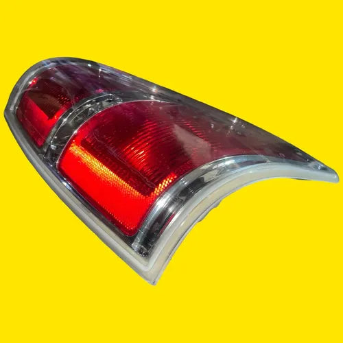 Calavera Izq. Ford Lobo, F-150 Usado Orig. 09-14 Izquierdo/conductor Rojo