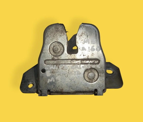 Chapa Cajuela Para Mercedes A160, A190 Usado Original 99-05