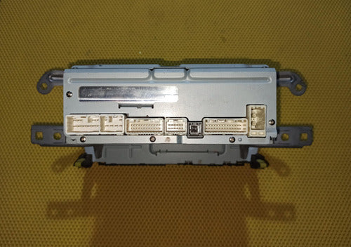 Estereo Pantalla Toyota Corolla 14-18 Usado Original Negro