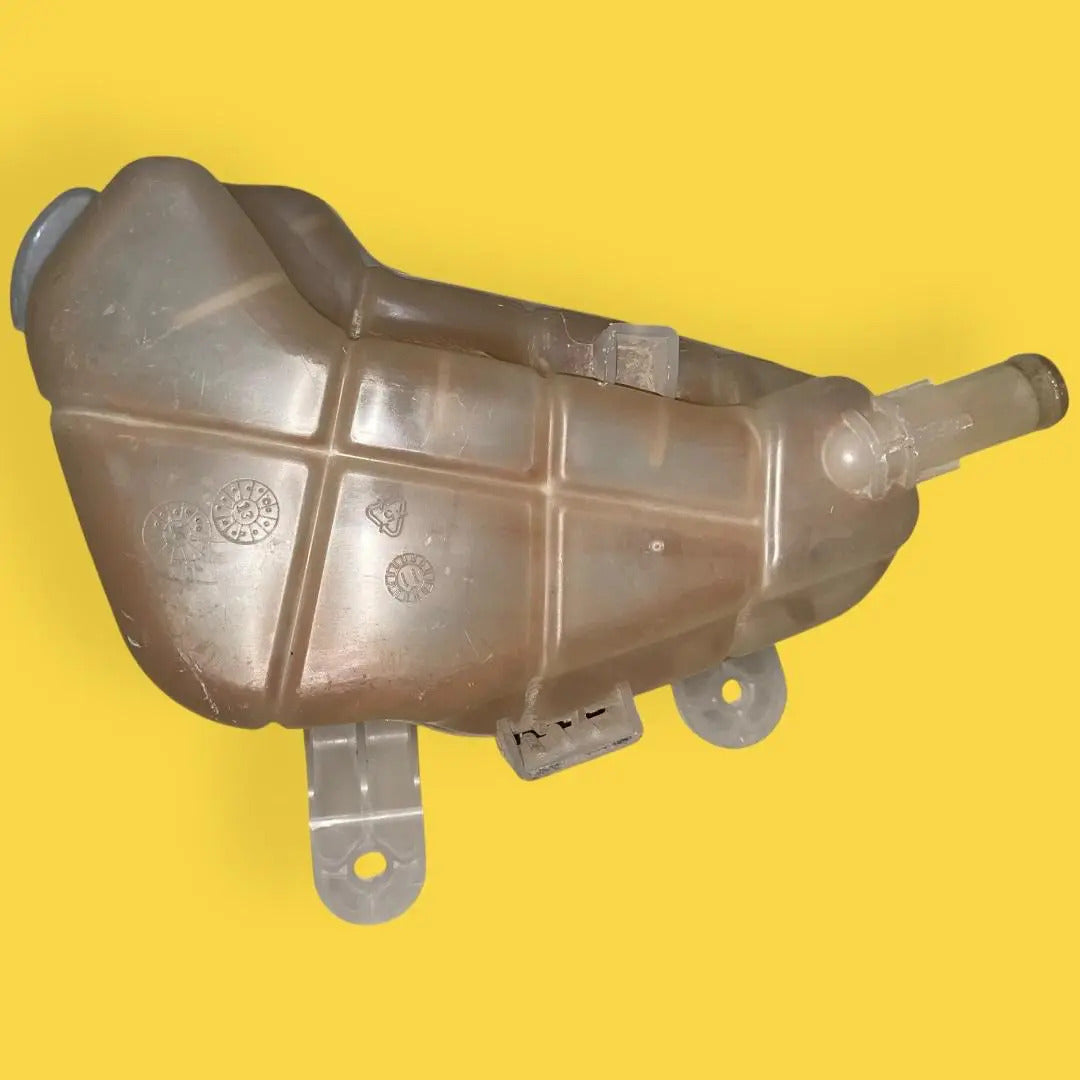 Deposito Anticongelante Chevrolet Sonic Orig. 12-18 95048411
