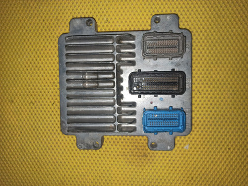 Computadora Motor Chevrolet Equinox/malibu 05-06 Usado Orig.