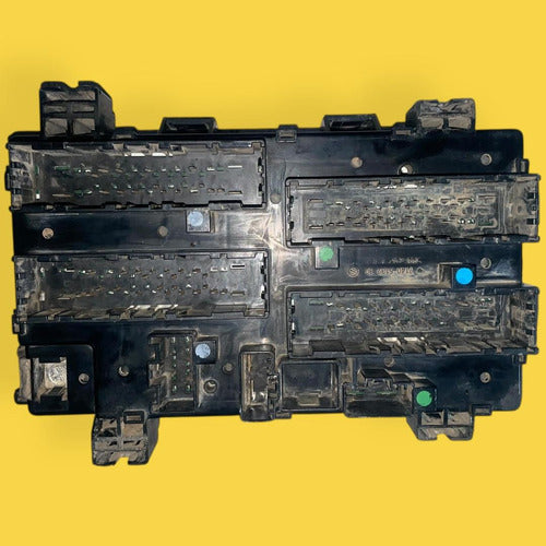 Caja Fusibles Dodge Ram Usado Original 15-20 P68322371ab