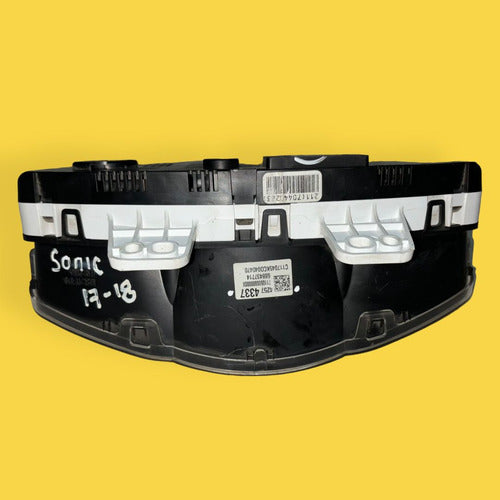 Cluster Velocimetro Chevrolet Sonic 15-18 Original Usado Negro