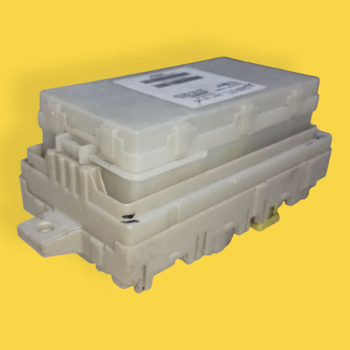 Caja Fusibles Attitude, Mirage Usado Original 15-20