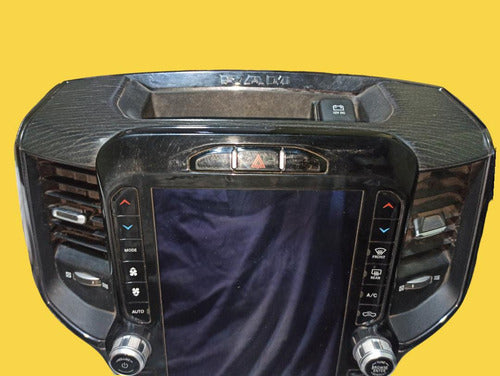 Estéreo Pantalla Ram 1500 Usado Original 20-24 Negro