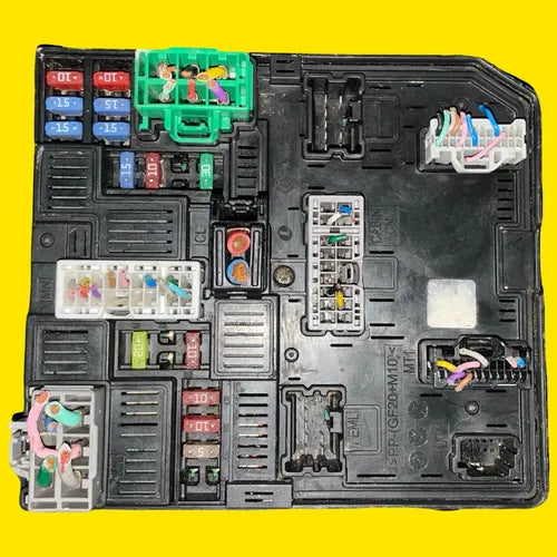 Caja Fusibles Bcm X-trail/rogue/kicks Orig. 14-20 284b74ce0a