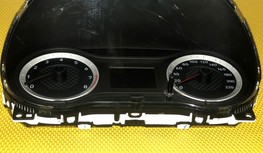 Cluster Velocimetro Hyundai Grand I10, Hb, 21-22, Usado Negro
