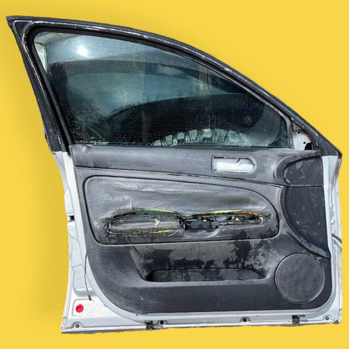 Puerta Delantera Izquierda Vw Passat Usada Original 98-05 Delantera Izquierdo Plateado