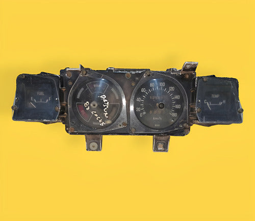 Clúster Velocímetro Para Pzas. Datsun 160j Usado Orig. 79-84 Negro