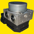 Modulo Abs Toyota Avanza 1.5 Usada Orig. 15-21 11304041060 Negro
