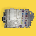 Caja Fusibles Interior Suzuki Swift Usado Original 12-17