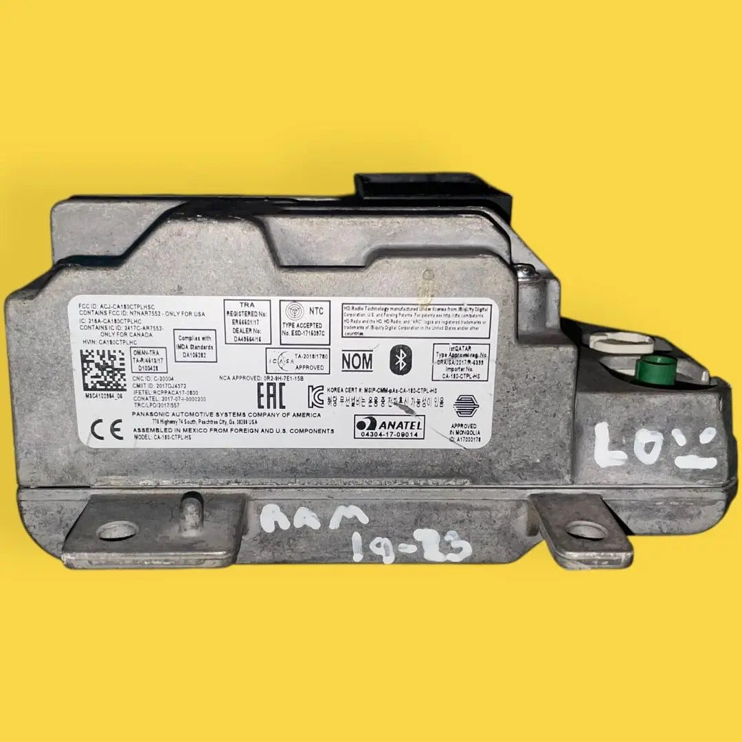 Modulo Radio/multimedia Dodge Ram Orig. 19-23 68307655aj Plateado