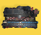 Caja De Fusibles Para Bmw 330xi 01-06 Usado Original