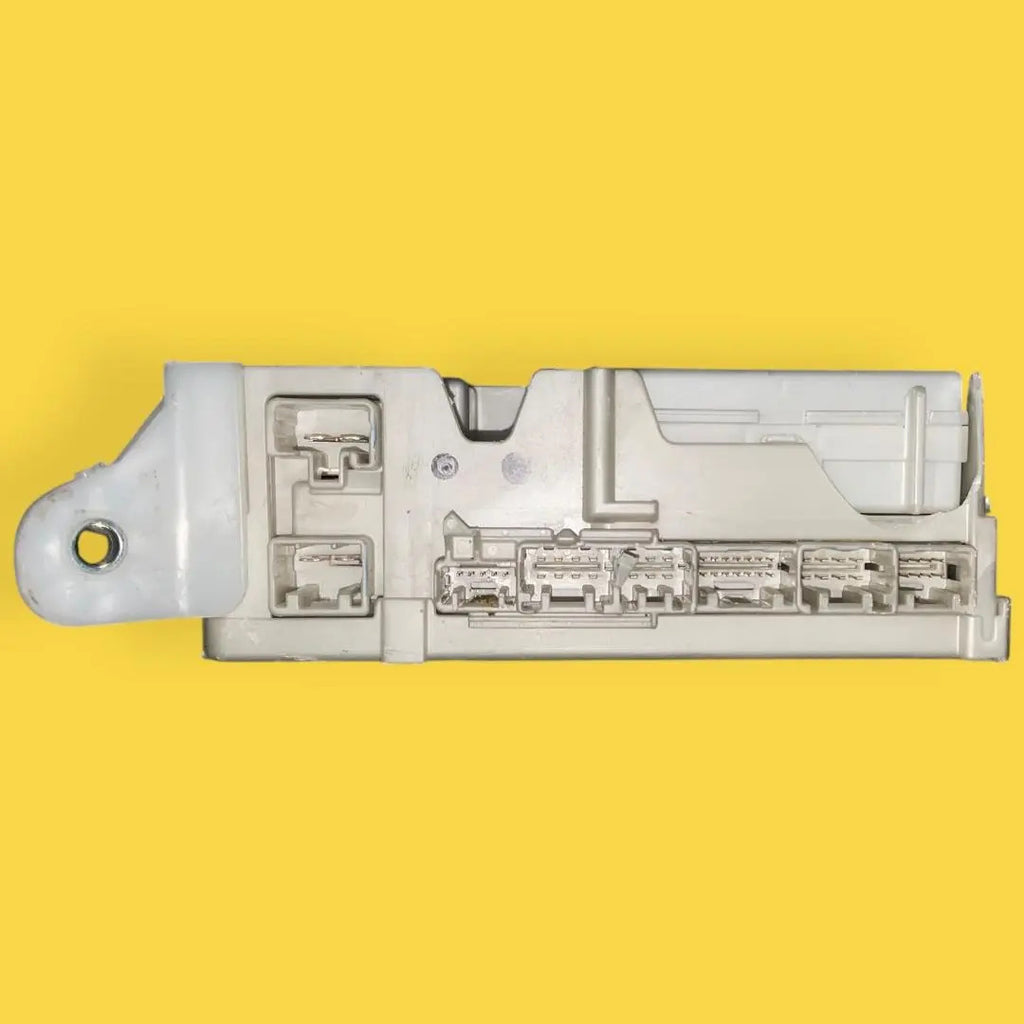 Caja Fusibles Bcm Toyota Hilux Usado Orig. 16-22 892210k051