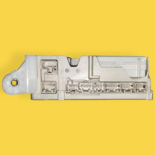 Caja Fusibles Bcm Toyota Hilux Usado Orig. 16-22 892210k051