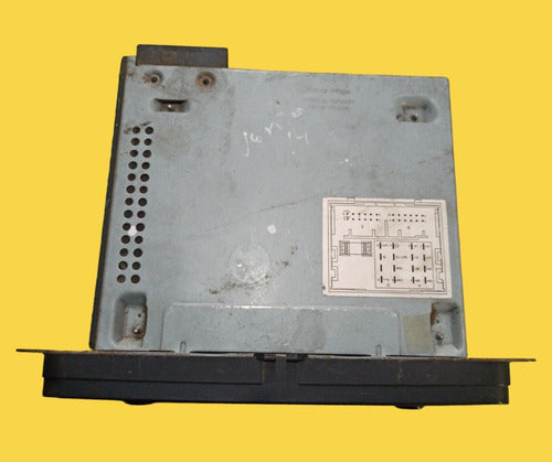 Estereo Pantalla Vw Vento,jetta,polo,golf 15-17 Usado Orig. Negro