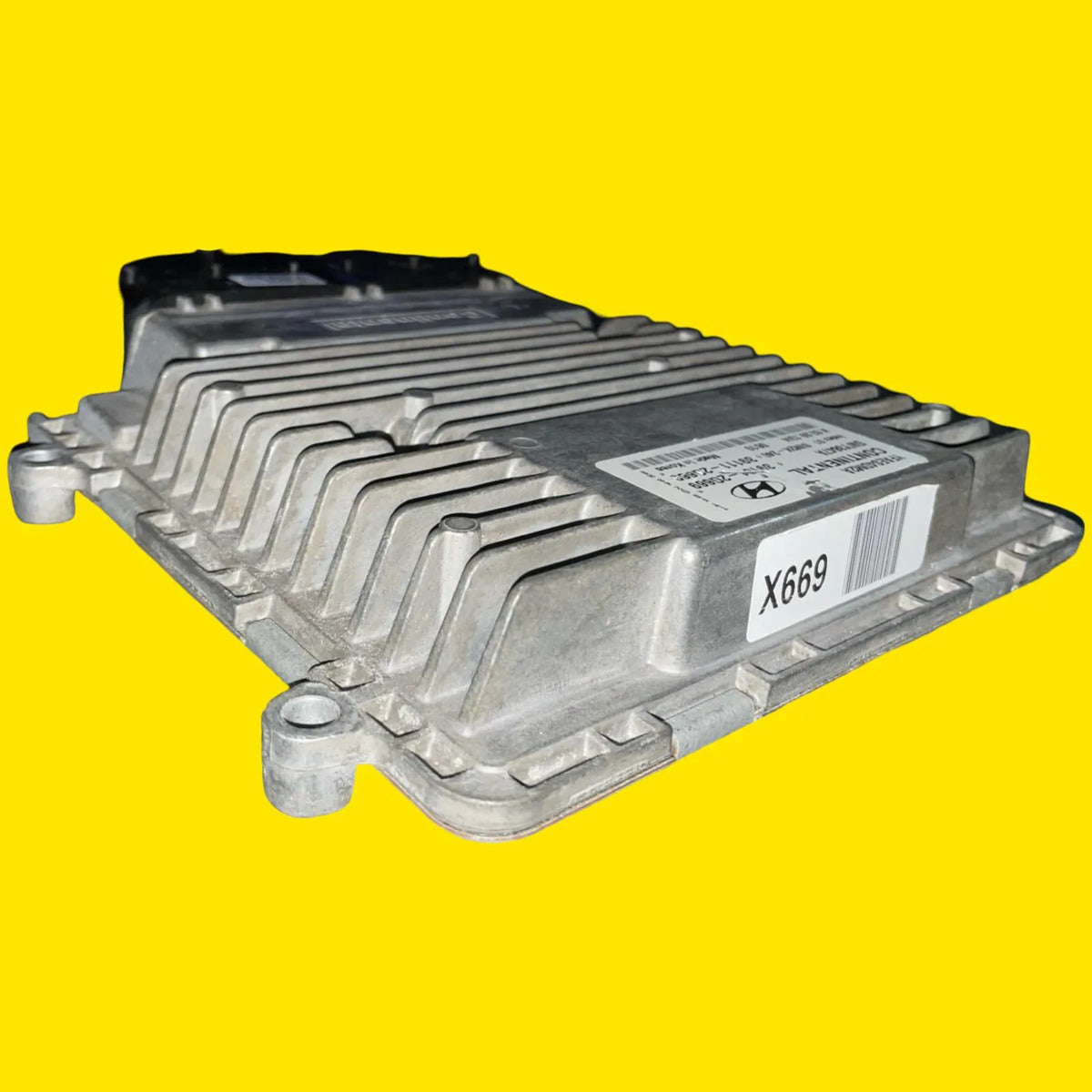 Computadora Motor Sonata 2.4 Usado Orig. 11-14 391012g669