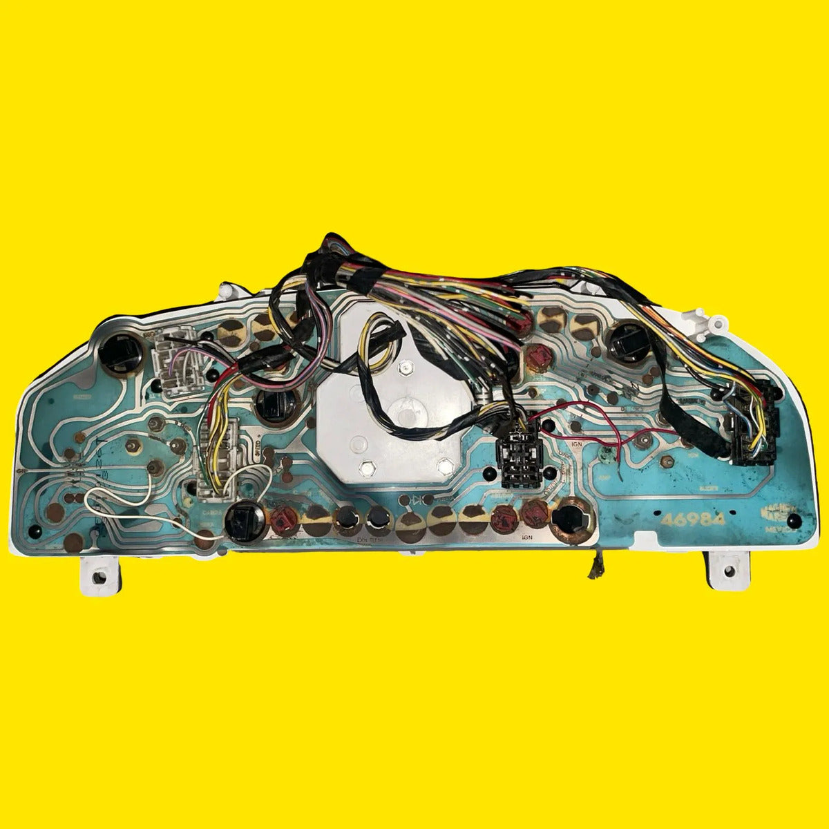 Clúster Velocímetro Nissan D21 2.4 Std. Usada Orig. 97-07 Negro