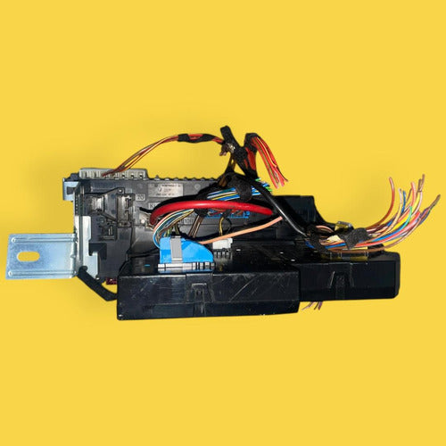 Caja Fusibles Mercedes Glk Usado Original 12-15 5dk01102261