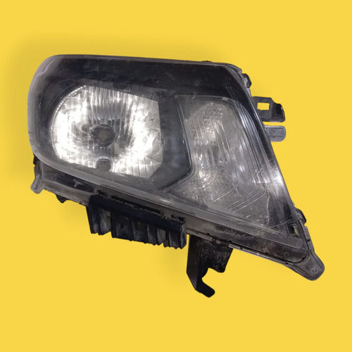Faro Izquierdo Nissan Np300 Usado Original 16-20 Izquierdo/conductor