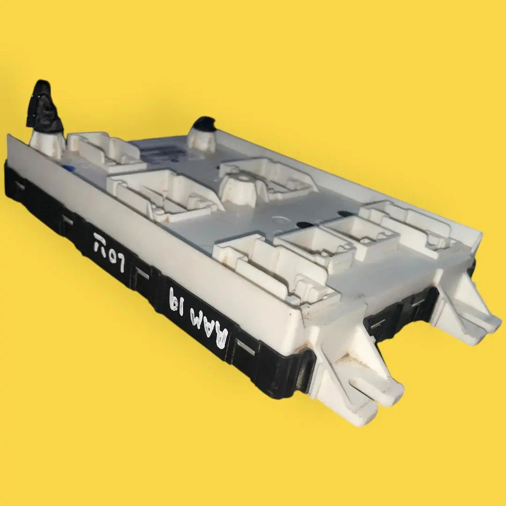 Modulo Bcm Body Control Dodge Ram Orig. 19-25 P68287182ag