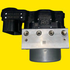 Modulo Abs Toyota Avanza 1.5 Usada Orig. 15-21 11304041060 Negro