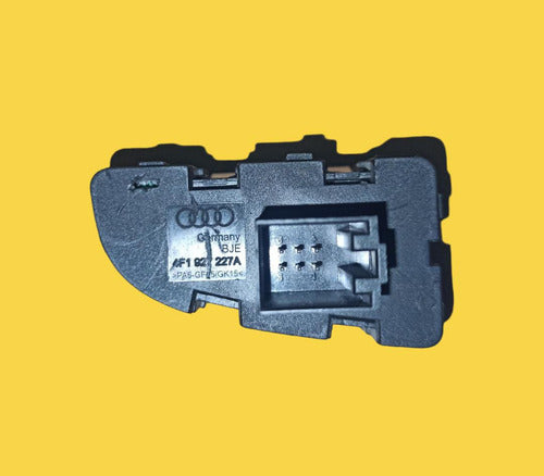 Switch Pantalla Central Y Guantera Audi A6 Usado Orig. 05-11