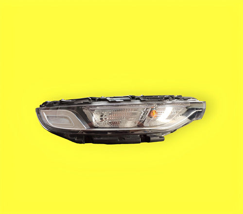 Faro Derecho Kia Soul 20-22 Usado Original Derecho