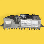 Modulo Radio/multimedia Dodge Ram Orig. 19-23 68307655aj Plateado