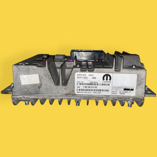 Modulo Radio/multimedia Dodge Ram Orig. 19-23 68307655aj Plateado
