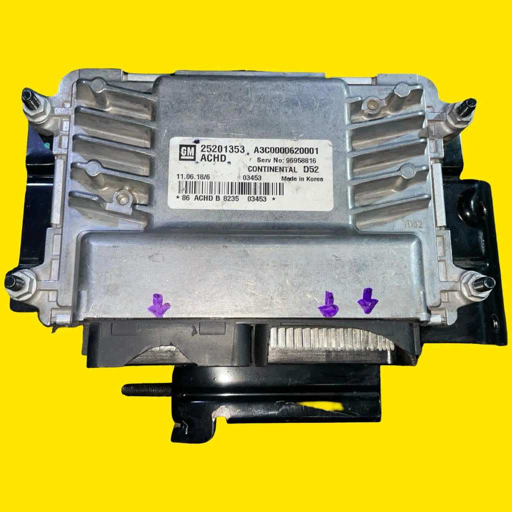 Computadora Motor Chevrolet Spark/beat Orig. 11-22 25201353