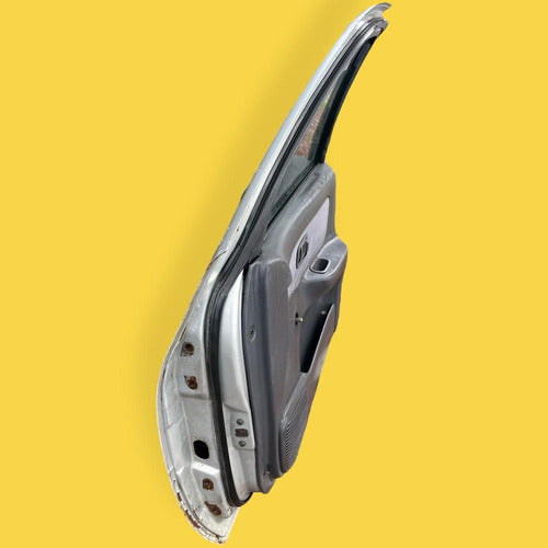 Puerta Delantera Derecha Nissan Sentra Usada Original 95-00 Delantera Derecha Gris
