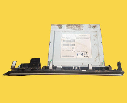Estereo Pantalla Honda City 13-18 Usado Original Negro