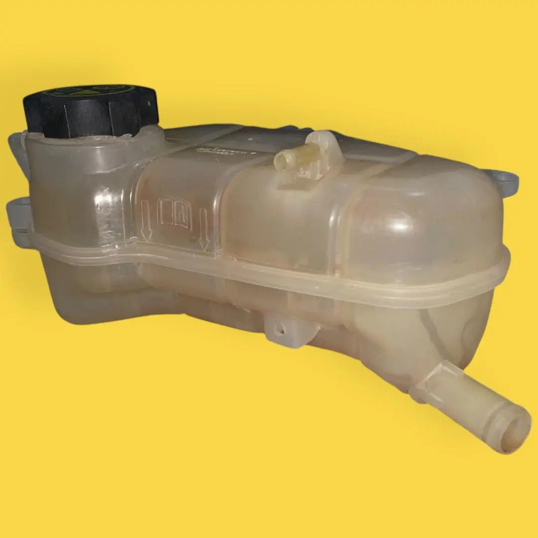 Deposito Anticongelante Chevrolet Sonic Orig. 12-18 95048411