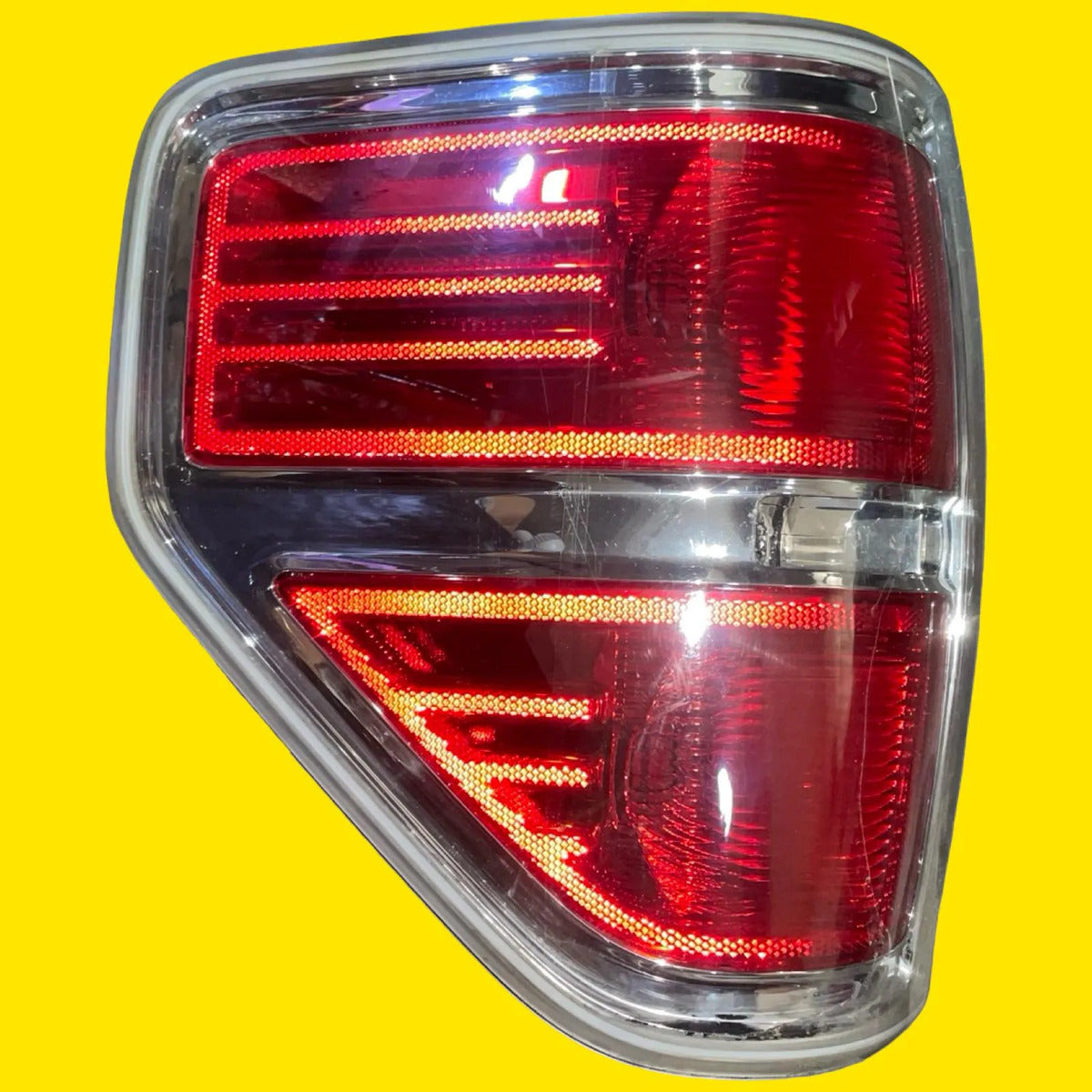 Calavera Izq. Ford Lobo, F-150 Usado Orig. 09-14 Izquierdo/conductor Rojo