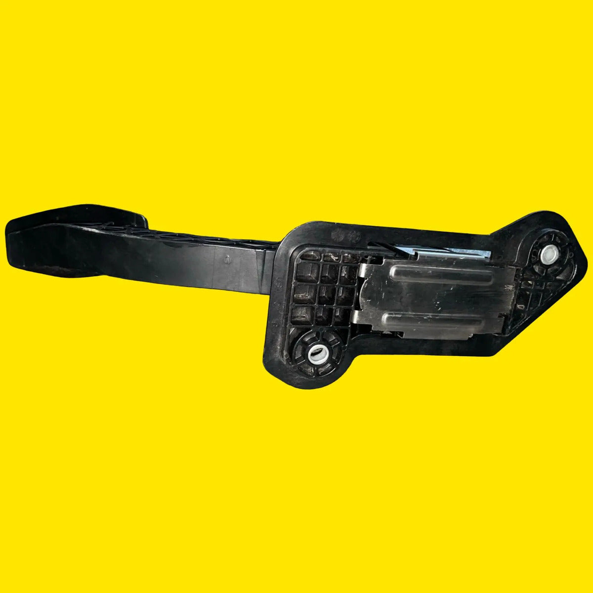 Pedal Acelerador Silverado/cheyenne/sierra 19-23 84024307